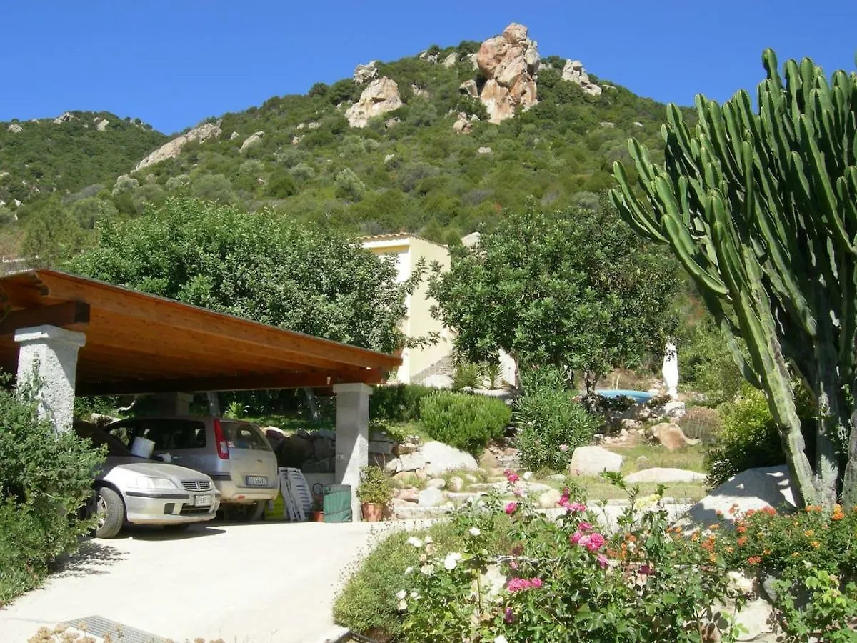 Villetta In Zona Panoramica, Immersa Nel Verde Della Macchia Mediterranea Villasimius Italien